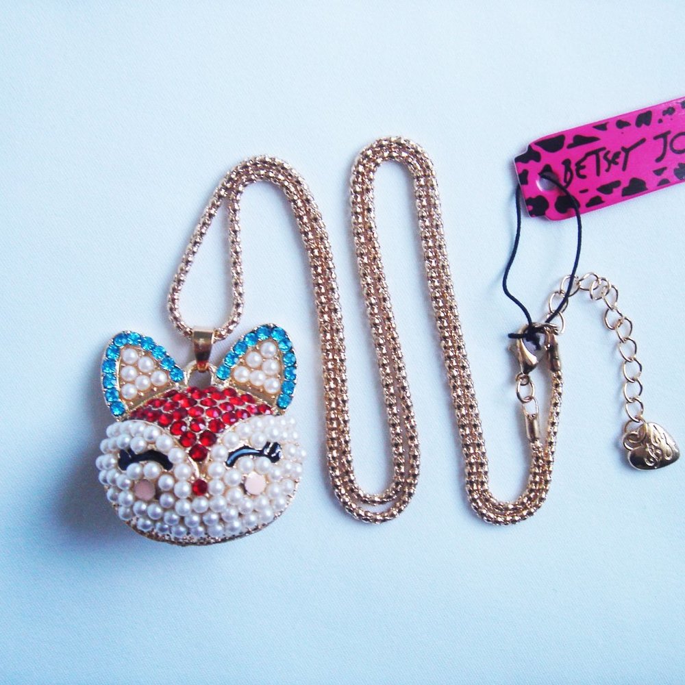NWT RHINESTONES AND FAUX  PEARLS FOX HEAD NECKLACE